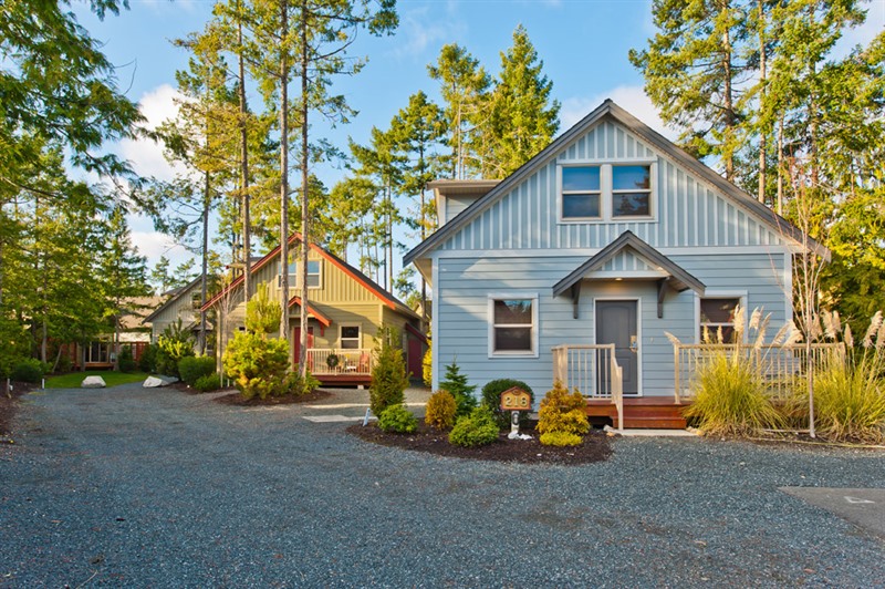 Enjoy a peaceful fall stay at Oceanside Village Resort